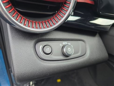 New 2026 Chevrolet Trax RS image 20