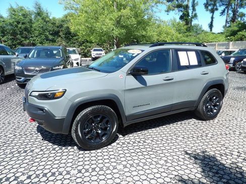 Used 2022 Jeep Cherokee Trailhawk w/ Sun, Sound & Nav Group AWD/4WD image 3