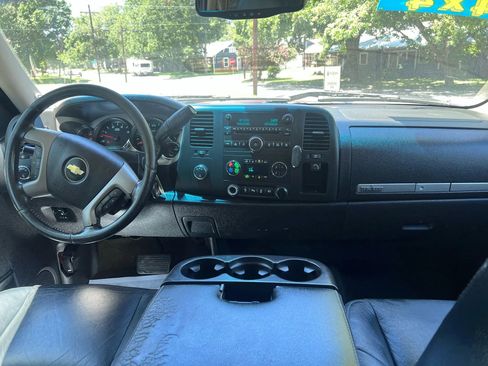 Used 2013 Chevrolet Silverado 2500 LT w/ Texas Edition image 12