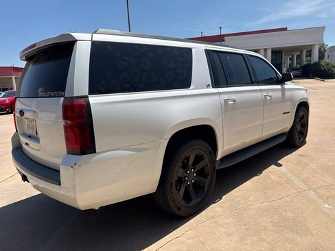 Used 2017 Chevrolet Suburban LT w/ Max Trailering Package RWD image 5