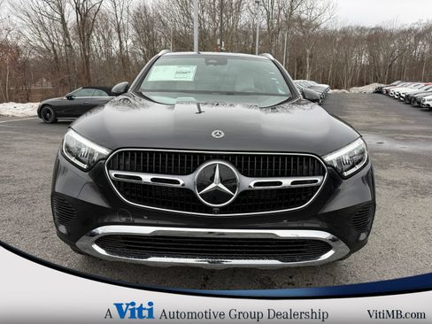 Used 2026 Mercedes-Benz GLC 300 4MATIC image 3