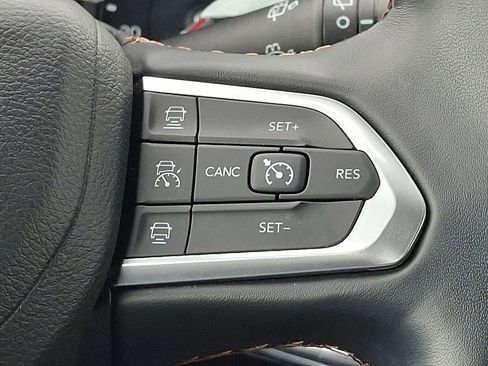 Used 2022 Jeep Compass Limited AWD/4WD image 21