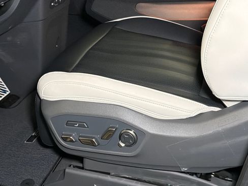 New 2026 Kia EV9 GT-Line AWD/4WD image 24