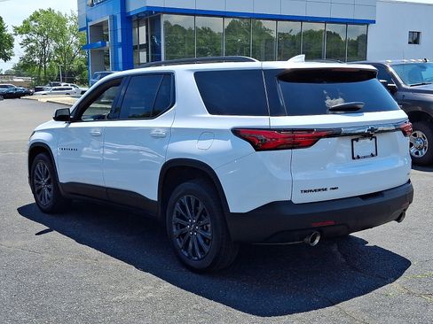 Used 2023 Chevrolet Traverse RS w/ LPO, Floor Liner Package AWD/4WD image 5