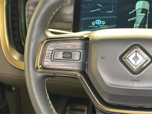 Used 2022 Rivian R1S Launch Edition image 24