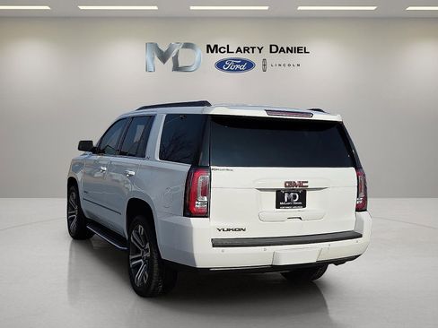 Used 2018 GMC Yukon SLT w/ Premium Edition image 4