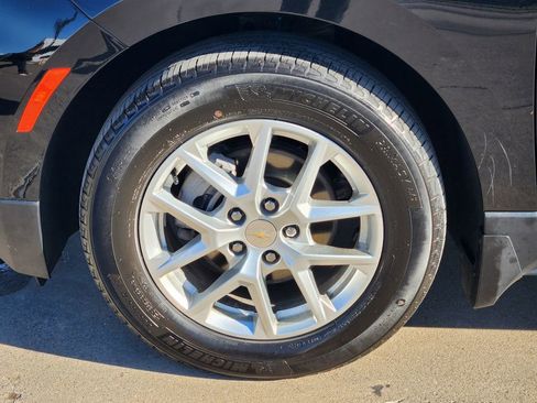 Used 2023 Chevrolet Equinox LT image 11