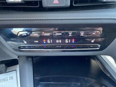 Used 2023 Buick Envision Preferred FWD image 23