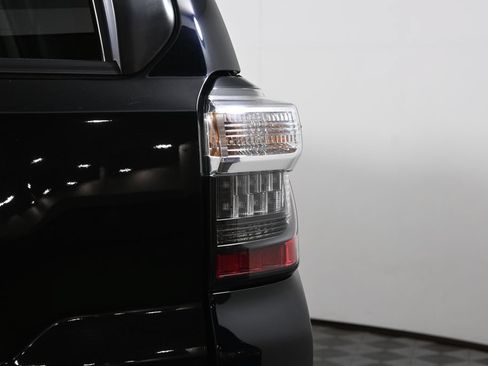 Used 2023 Toyota 4Runner SR5 Premium w/ Moonroof Package AWD/4WD image 13