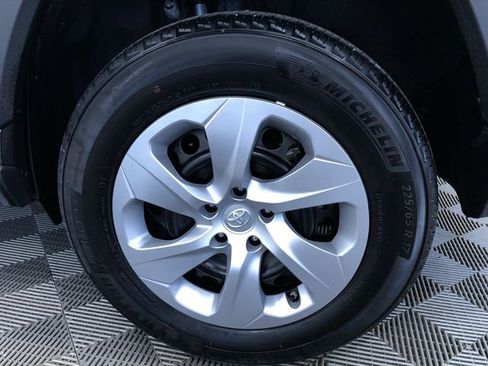 Certified 2025 Toyota RAV4 LE image 16