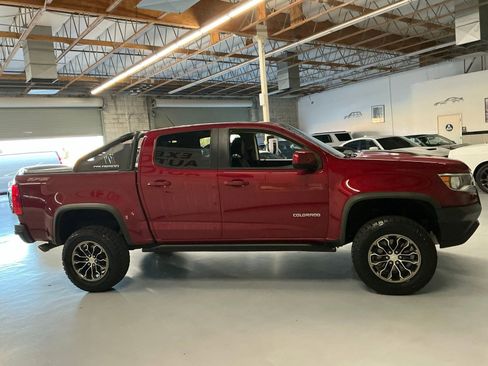 Used 2019 Chevrolet Colorado ZR2 image 6
