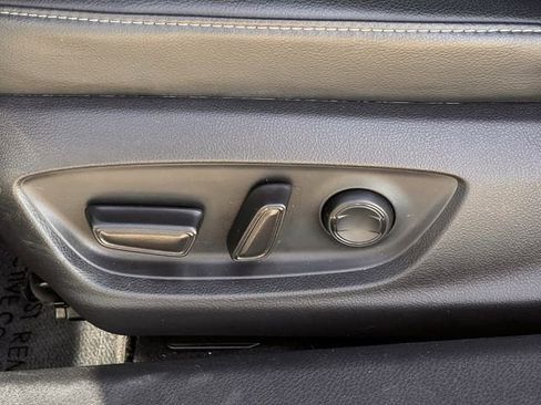 Used 2020 Toyota Camry XSE image 24