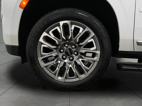Used 2023 GMC Yukon XL Denali w/ LPO, Floor Liner Package image 13