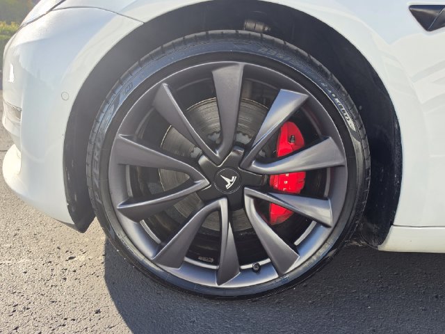 Used 2020 Tesla Model 3 Performance AWD/4WD image 16