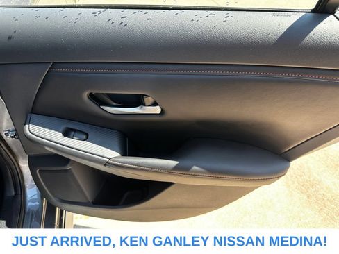 Certified 2024 Nissan Sentra SR FWD image 19