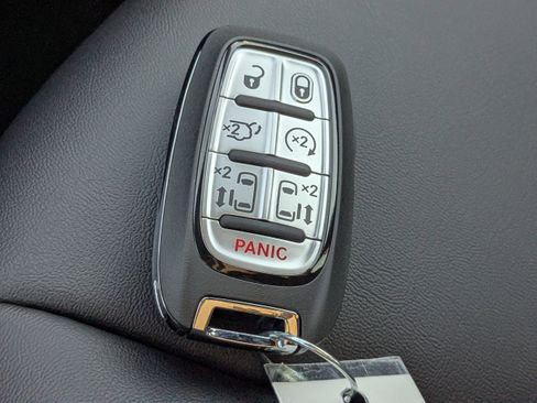 New 2026 Chrysler Voyager LX image 27