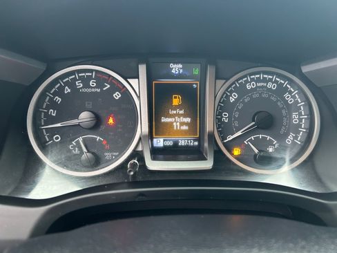 Used 2023 Toyota Tacoma Limited image 16