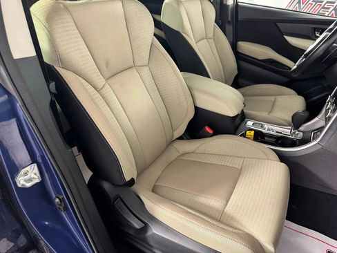 Used 2021 Subaru Ascent Premium w/ Convenience Package AWD/4WD image 35