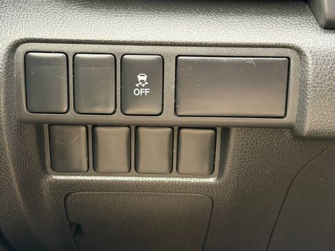 Used 2018 Mitsubishi Eclipse Cross ES FWD image 35