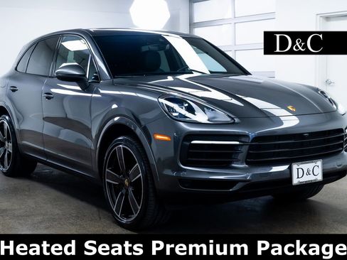 Used 2023 Porsche Cayenne w/ Premium Package image 1