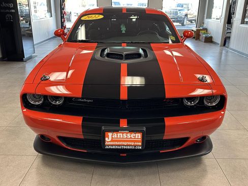 Used 2022 Dodge Challenger R/T Scat Pack w/ Shaker Package image 7
