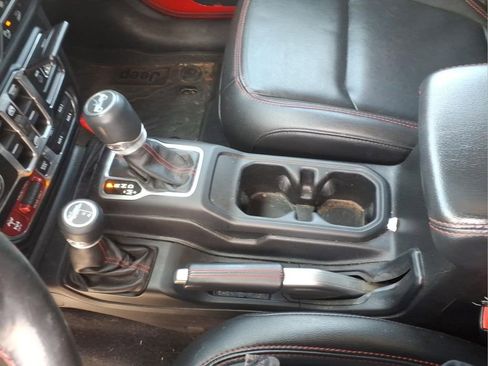 Used 2019 Jeep Wrangler Unlimited Rubicon AWD/4WD image 14