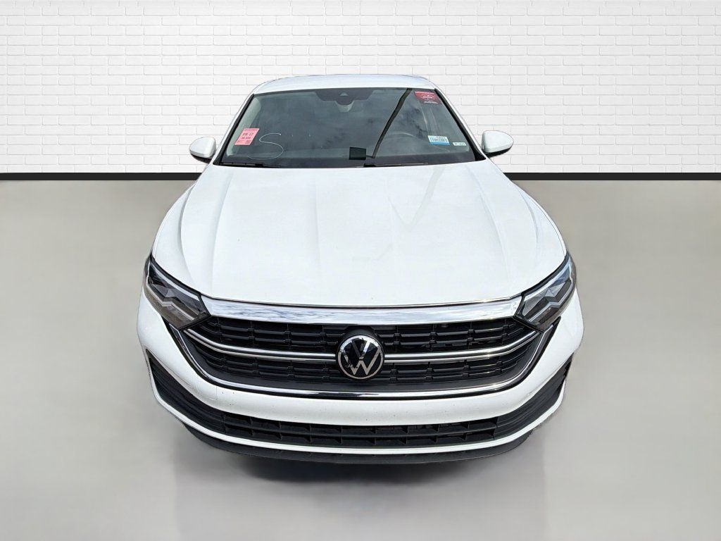 Used 2024 Volkswagen Jetta S FWD image 2