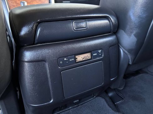 Used 2024 Nissan Armada SL RWD image 25