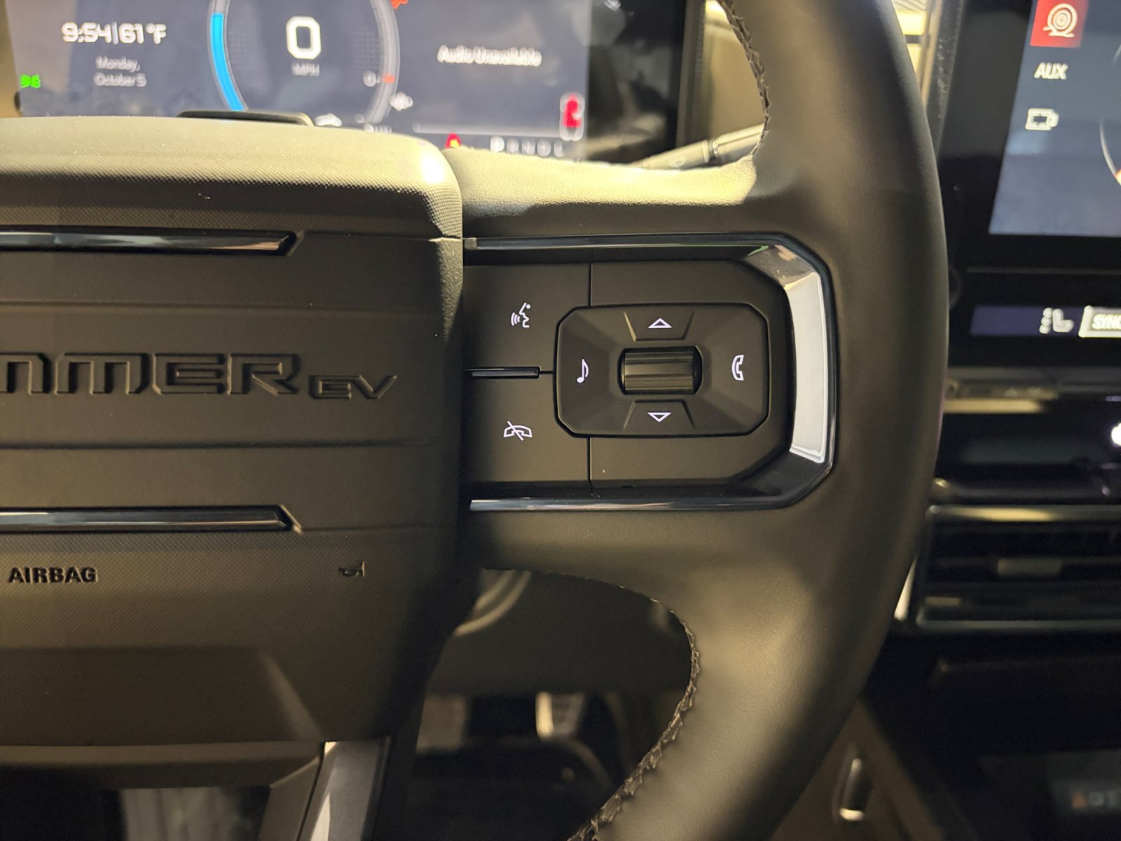 Used 2026 GMC Hummer EV SUV w/ LPO, Sport Package AWD/4WD image 38