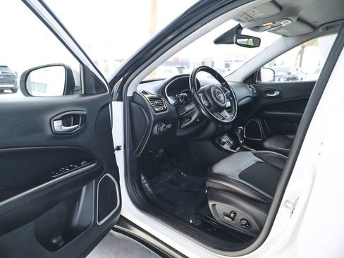 Used 2021 Jeep Compass Latitude AWD/4WD image 17