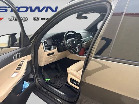 Used 2022 BMW X5 xDrive40i w/ Executive Package AWD/4WD image 8