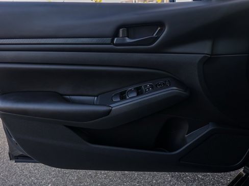 Used 2025 Nissan Altima 2.5 S image 22