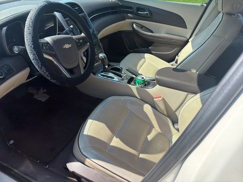 Used 2014 Chevrolet Malibu LT image 10
