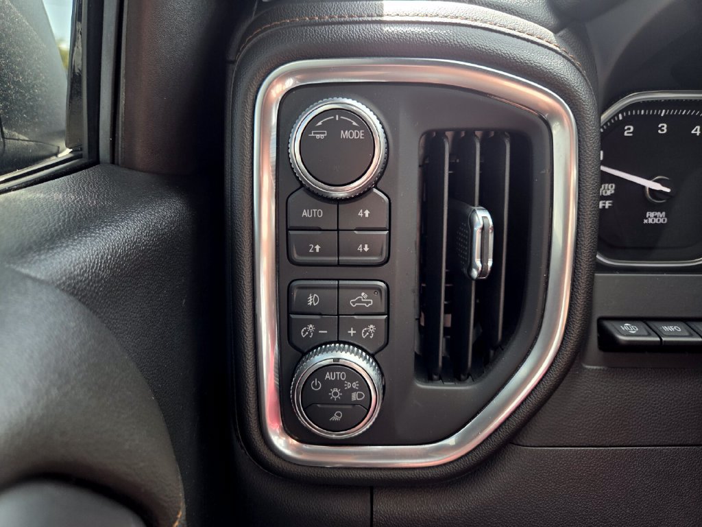 Used 2020 GMC Sierra 1500 AT4 w/ AT4 Premium Package AWD/4WD image 26