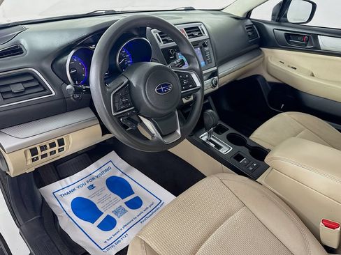 Used 2019 Subaru Outback 2.5i AWD/4WD image 11