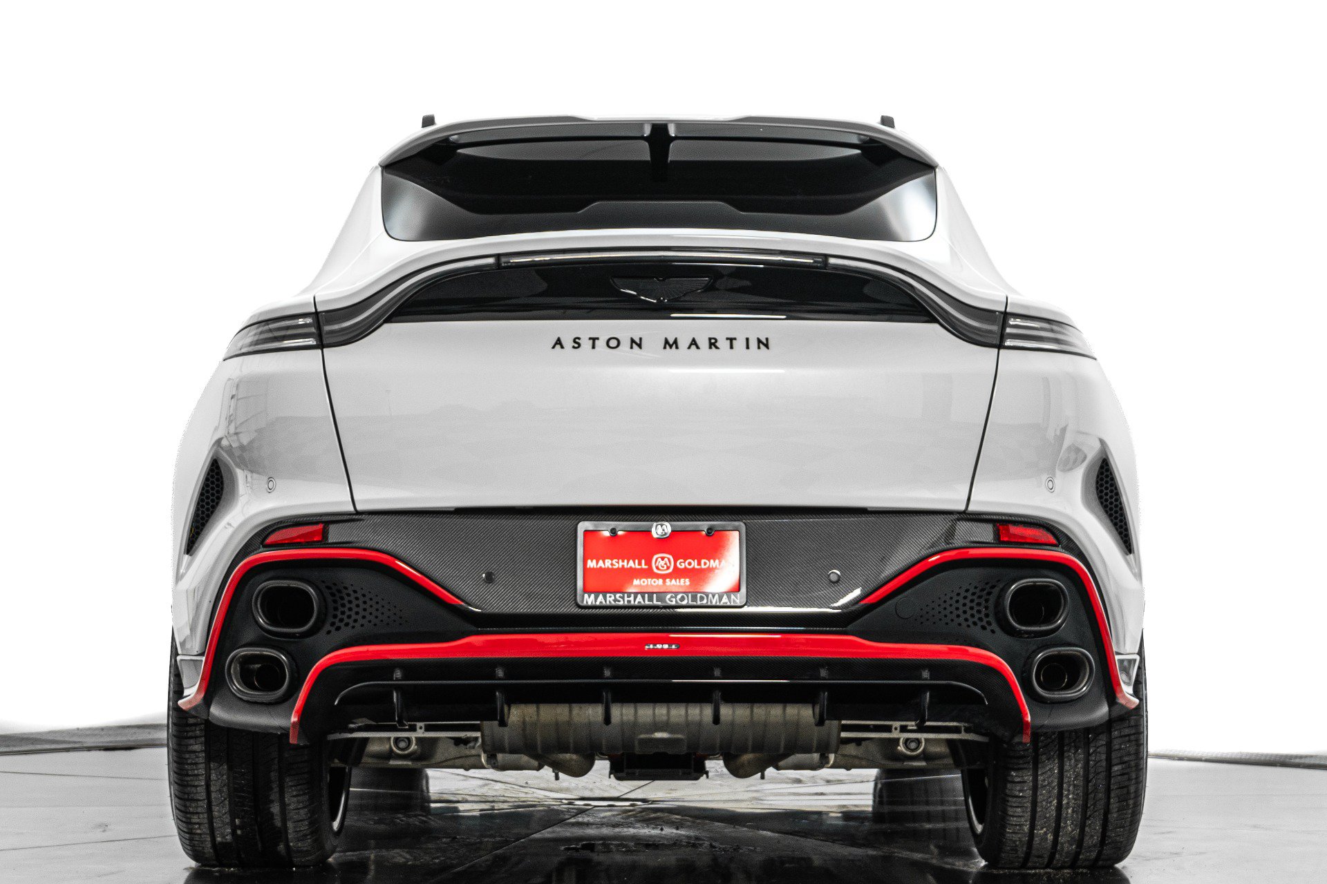Used 2026 Aston Martin DBX S AWD/4WD image 8