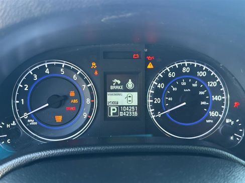 Used 2010 INFINITI G37 Anniversary Edition image 6