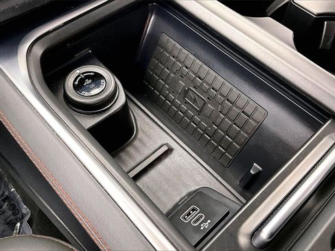 Used 2025 Ford Expedition Max Active image 33