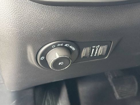 Used 2022 Jeep Compass Latitude w/ Convenience Group AWD/4WD image 13