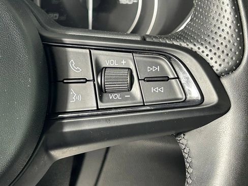 Used 2023 Alfa Romeo Stelvio Ti AWD/4WD image 28