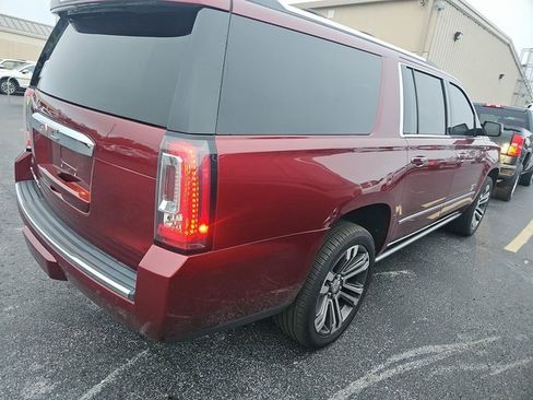 Used 2019 GMC Yukon XL Denali w/ Denali Ultimate Package image 2
