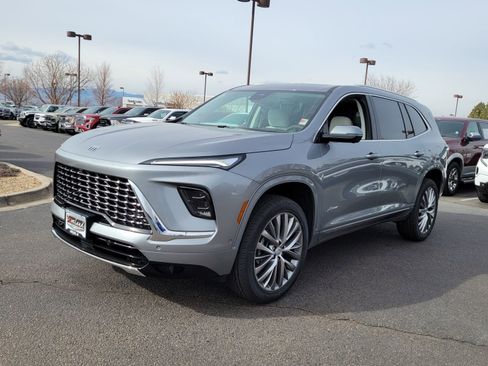 New 2026 Buick Enclave Avenir w/ Super Cruise Package image 4