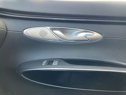 Used 2025 Genesis GV70 2.5T AWD/4WD image 27
