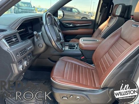 Used 2023 GMC Yukon Denali Ultimate AWD/4WD image 8