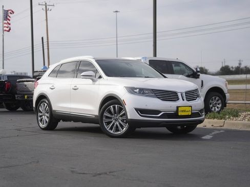 Used 2018 Lincoln MKX Reserve w/ Driver Assistance Package image 2