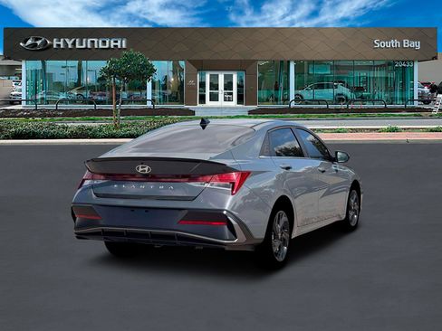 New 2026 Hyundai Elantra SEL Sport image 7