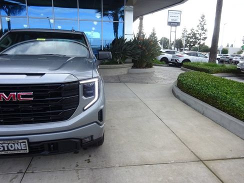New 2026 GMC Sierra 1500 Elevation AWD/4WD image 30