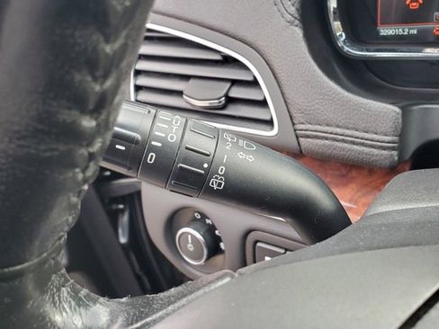 Used 2019 Lincoln MKT AWD image 22