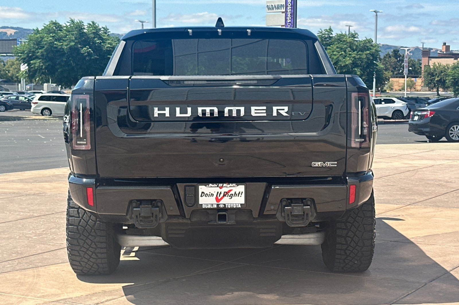 Used 2025 GMC Hummer EV 2X w/ Extreme Off-Road Package AWD/4WD image 5