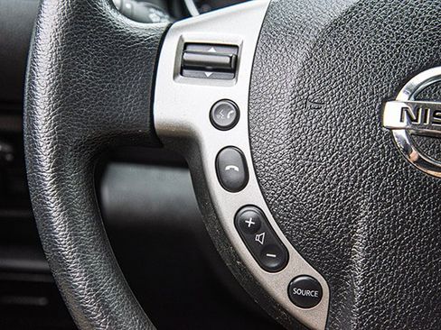 Used 2015 Nissan Rogue S w/ Convenience Package FWD image 9